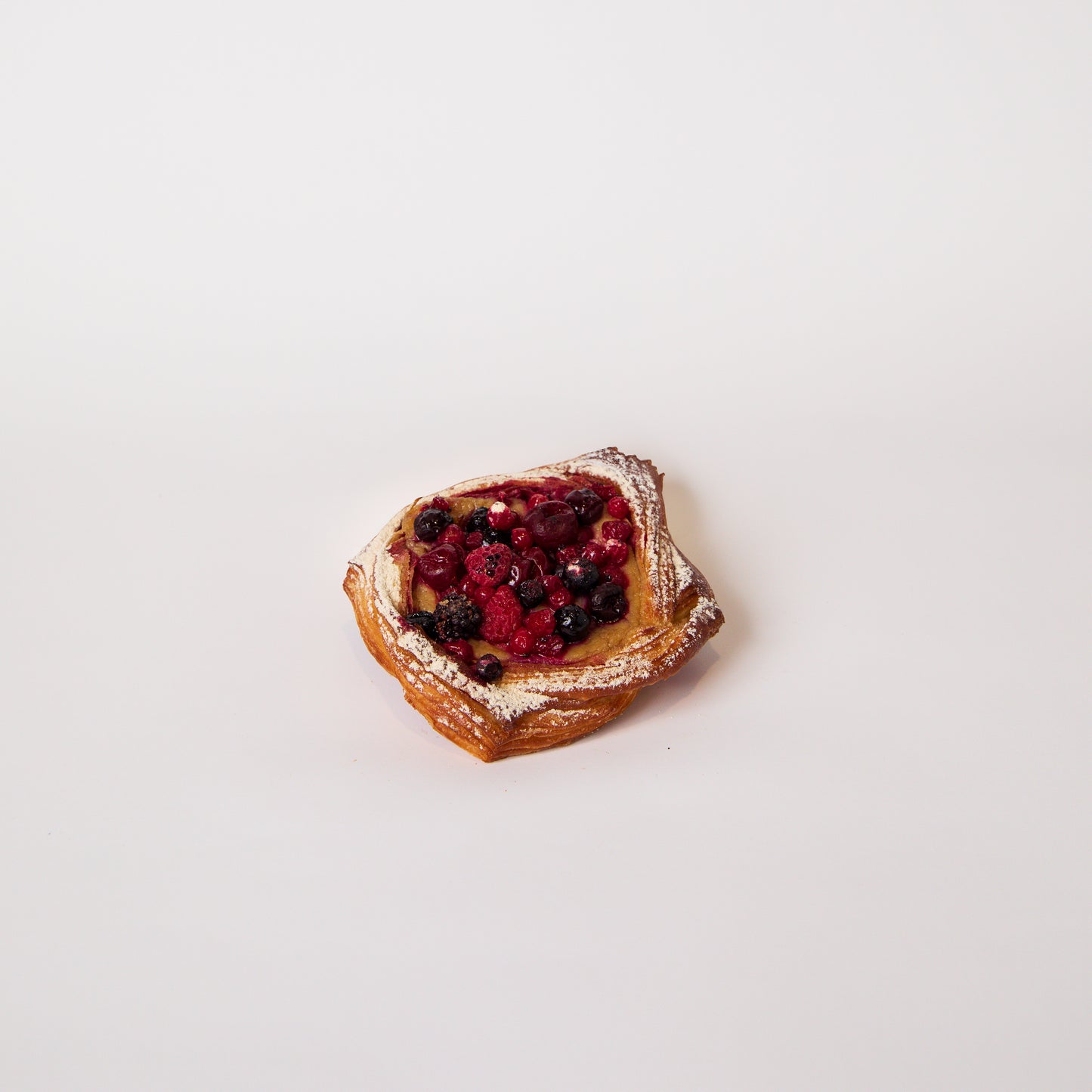 Danish s vanilkovým krémem a ovocem