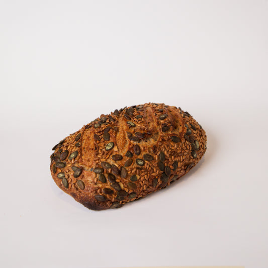 Semínkový kváskový chléb